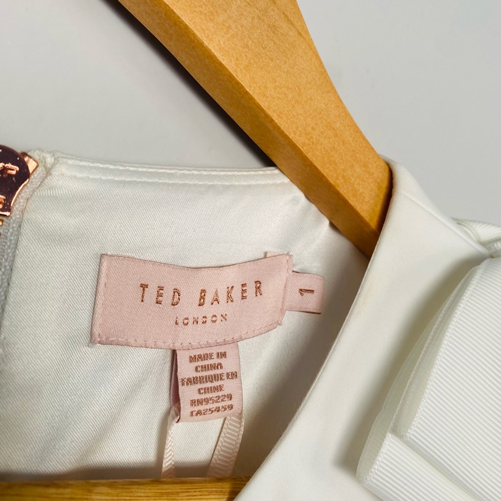 NWT!! Ted Baker Sleeveless with Bows, White and Blue Floral Dress! Size US 4! - Picture 7 of 10